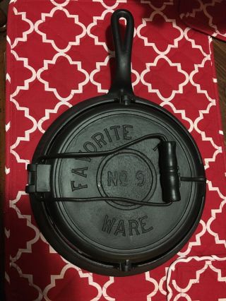 Favorite Piqua Ware Cast Iron Waffle Iron No 9 Waffle Maker Rare Lifting Handle