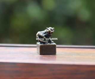 Chinese Copper Bronze Animal Tiger Statue Lucky Seal Stamp Signet T190