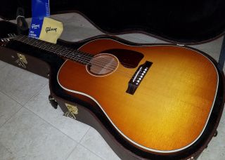 2018 Gibson J - 45 Standard Acoustic Guitar Vintage Sunburst w/Case & Tags 2