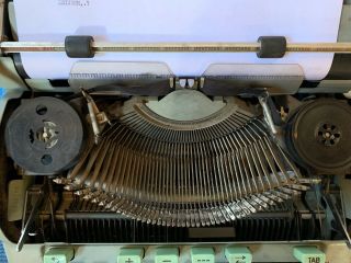 Vintage 1958 Hermes 3000 Seafoam Portable Typewriter - Please Read - See Photos 6