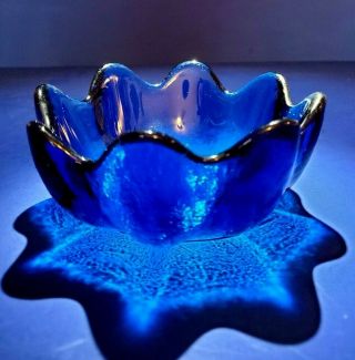 Vintage Deep Blue Hand Blown Art Glass Bowl - Flawless