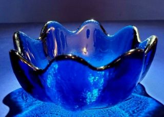 VINTAGE DEEP BLUE HAND BLOWN ART GLASS BOWL - FLAWLESS 3