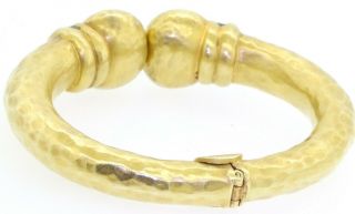 Vintage heavy 18K gold 1.  50CT emerald hand hammered spring hinged cuff bracelet 6