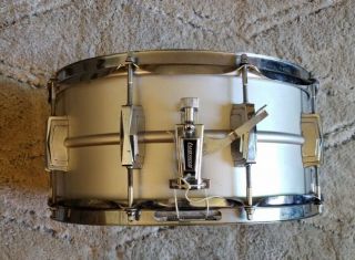 Ludwig Acrolite Vintage Snare Drum 6.  5x14 inch 1970s with Stand,  Case & 3