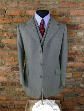 H.  Huntsman & Sons Bespoke Saville Row 3 - Piece Suit - Grey Herringbone 38r