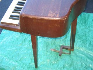 RARE 1946 HAROLD RHODES PRE - PIANO VINTAGE ELECTRIC KEYBOARD PRE - FENDER 4
