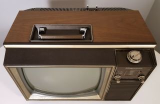 MAGNAVOX VINTAGE TELEVISION SET 1969 TUBE COLOR TV 14 