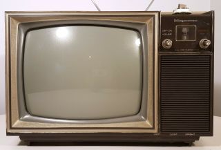 MAGNAVOX VINTAGE TELEVISION SET 1969 TUBE COLOR TV 14 