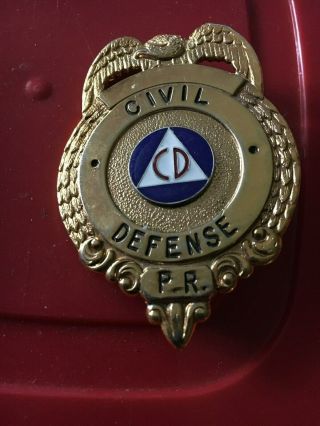 P.  R.  (puerto Rico) Cd Civil Defense Member Badge