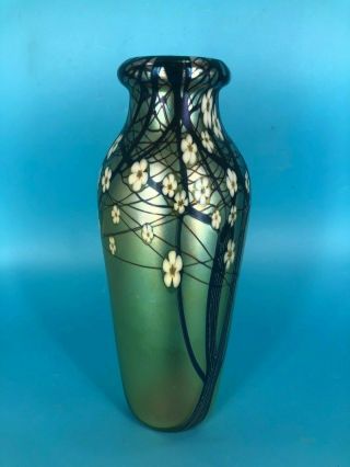 Vintage Orient & Flume Art Glass Iridescent Hawthorne 10.  5 