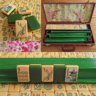 Vtg,  Green Two - Tone Ivorycraft Catalin Mahjong Set,  152 Tiles,  Case Mah Jongg