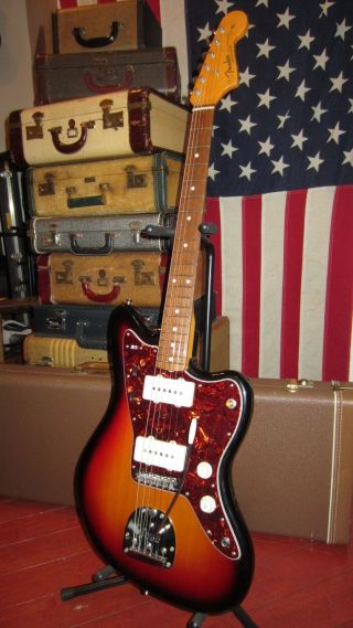 2009 Fender American Vintage Reissue 1962 Jazzmaster Sunburst w/ OHSC 2