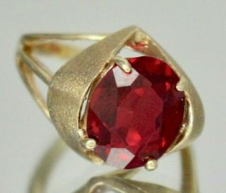 Vintage 10k Solid Gold 8.  5 Carats Synthetic Ruby Cocktail Ring Size 6.  25
