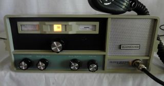 Pearce Simpson Guardian23 tube CB radio transceiver near late model vintage 8