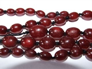 ANTIQUE VINTAGE CHERRY AMBER BAKELITE BEAD NECKLACE 49gr 78cm 30 