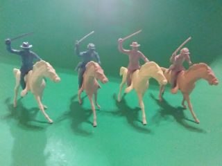 Vintage Marx Mounted Civil War Soldiers And Horses 2 Blue - 2 Gray