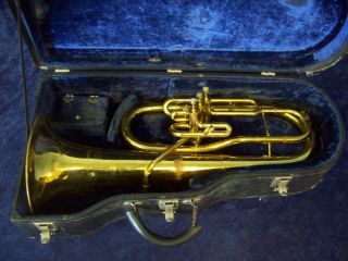Vintage Cleveland By King Musical Instruments U.  S.  A.  Baritone Horn,  King Case