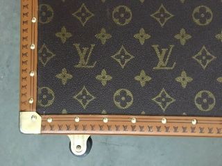 Vintage Louis Vuitton Large Monogram Suitcase Luggage Leather 26x17x8 2