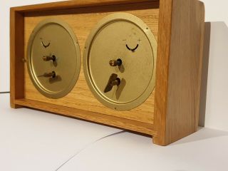 Vintage ' 50s Dutch Fa.  Koopman wooden oak analog Chess Clock dated on bottom 01 5
