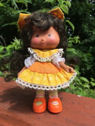Vintage Strawberry Shortcake Orange Blossom Berrykin Doll and Critter 4