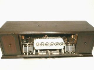Vintage RCA RADIOLA AR 812 RADIO w/6 SHORT PIN TUBES / Good Cabinet 2