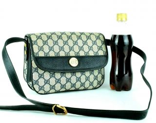 Auth Gucci Vintage Gg Canvas & Navy Leather Crossbody Shoulder Bag Purse Italy