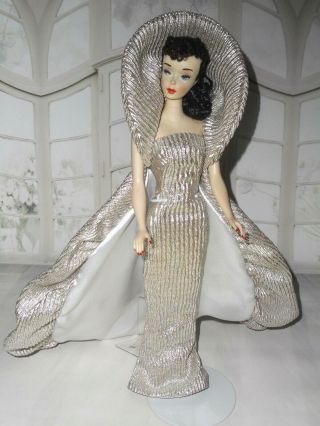 Vintage Barbie CLONE PREMIER PEARL PURSE HM SILVER SHEATH GOWN & GALA LONG CAPE 6