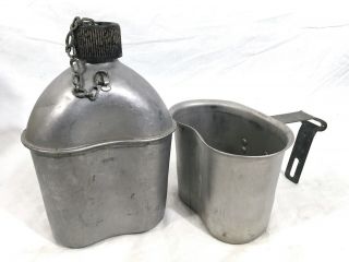 Wwii U.  S.  Army Dated 1945 Military Canteen A27