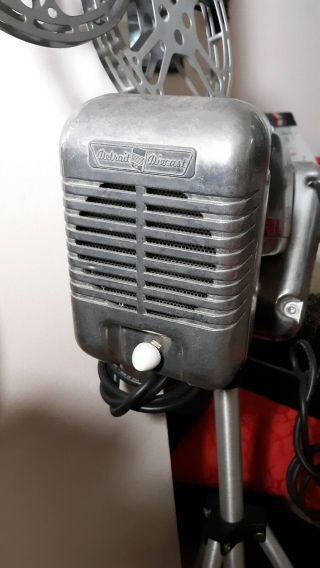 Vintage Drive - in Movie Speakers 3