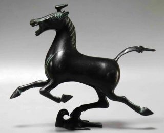Collect Antique Bronze Hand Carve Horse Step Swallow Delicate Auspicious Statue