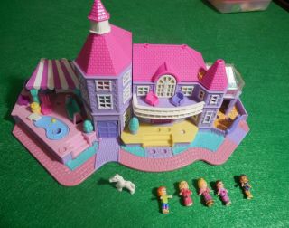 1994 - Bluebird Polly Pocket Light - Up Magical Mansion Playset
