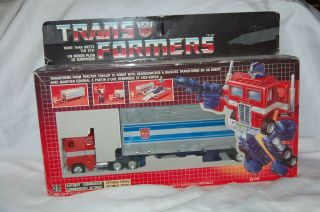 Transformers 1984 Authentic Optimus Prime G1 Autobot No.  5 Canadian Box Rare