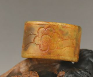Old Chinese natural jade hand - carved flower ring 3