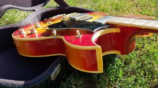 Vintage Ventura Barney Kessel Hollowbody Electric Guitar - V - 1400 - Gibson picks 3