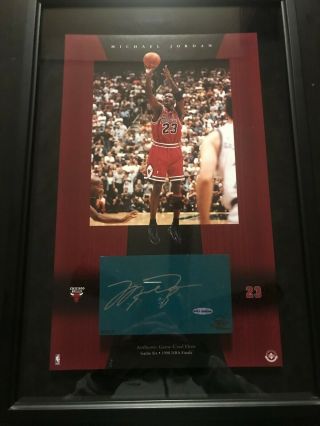 Michael Jordan Auto Floorboard Delta Center Uda 30/223 Framed Rare
