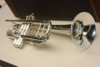 Bach Stradivarius 37 ML Trumpet Professional Horn VERY GOOD VINTAGE w Trigger 6