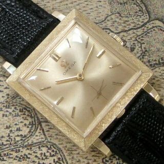 Mens 1957 Omega 14k Solid Gold Vintage 17j Swiss 302 Caliber Watch