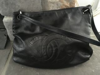 Chanel Black Lambskin Leather Quilted Cc Hobo Shoulder Bag Authentic Vintage