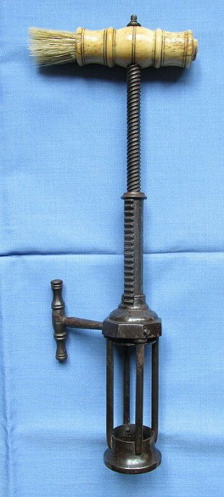 Antique Four Round Pillar Mechanical Corkscrew/Side Winding Handle/Fluted Helix 4