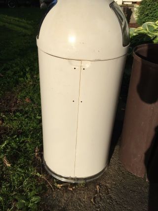 Vintage UNITED Metal DOME TOP Industrial TRASH CAN Garbage Bin BULLET Chrome 3