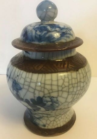 Antique Chinese Blue & White Ginger Jar with Lid Signed 2