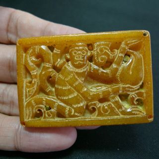 Exquisite Chinese jade red mountain culture hand - carved monkey jade 604 3