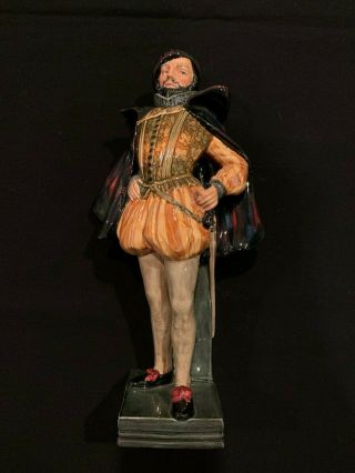 Vintage Royal Doulton Figurine Sir Walter Raleigh Hn 2015