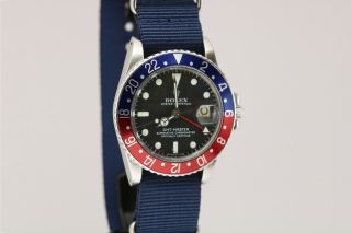 Vintage Rolex GMT Master 1675 Pepsi Bezel Automatic Watch Circa 1970s 3
