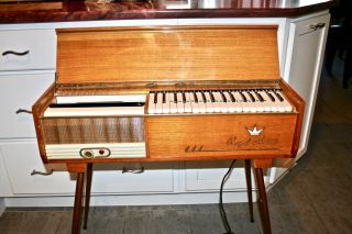 Vintage Farfisa Piano/organ/accordion 34key Reed With Legs,