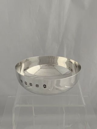 Britannia Grade Solid Silver Bowl Or Dish 1977 London Jewellery Dish