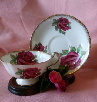 Vintage Paragon " To Her Majesty The Queen " Bone China Red Roses Teacup & Saucer