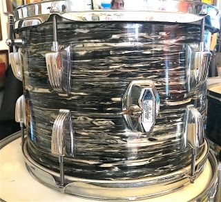 Vintage 1960 ' s Ludwig Black Oyster Pearl 13/16/22 Drum Set with RARE VIRGIN BASS 7