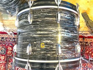 Vintage 1960 ' s Ludwig Black Oyster Pearl 13/16/22 Drum Set with RARE VIRGIN BASS 8