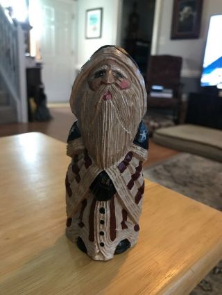 Vintage Hand Carved Folk Art Wood 5.  5” Patriotic Gnome Santa Signed Su 433 Euc